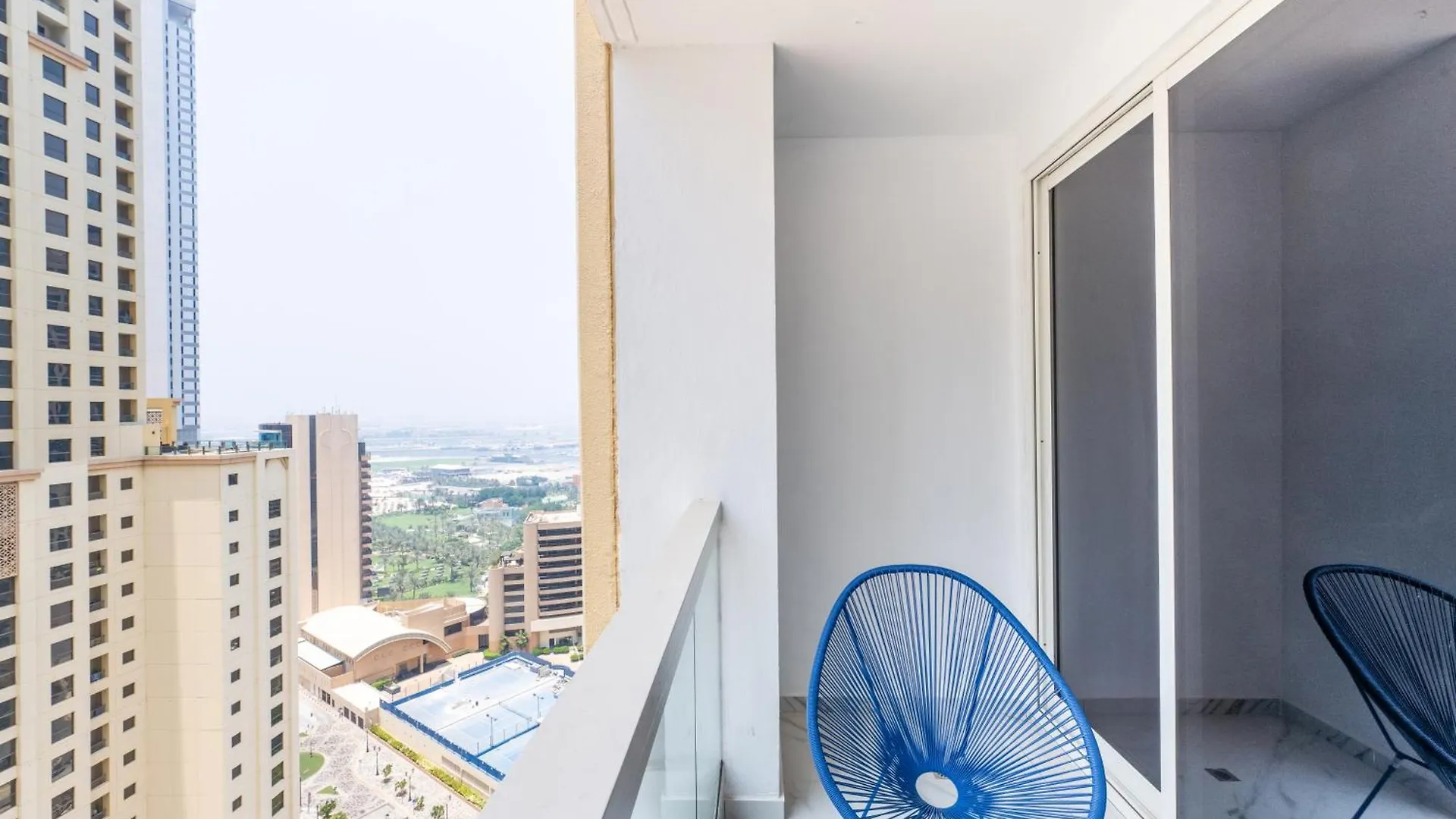 Lägenhet Seaside Elegance - New Luxury 3-Bedroom Apt In Jbr Dubai
