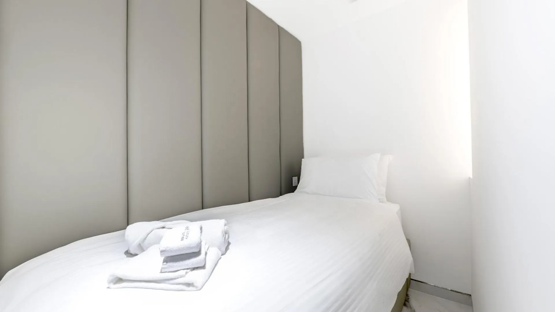 Lägenhet Seaside Elegance - New Luxury 3-Bedroom Apt In Jbr Dubai Förenade Arabemiraten