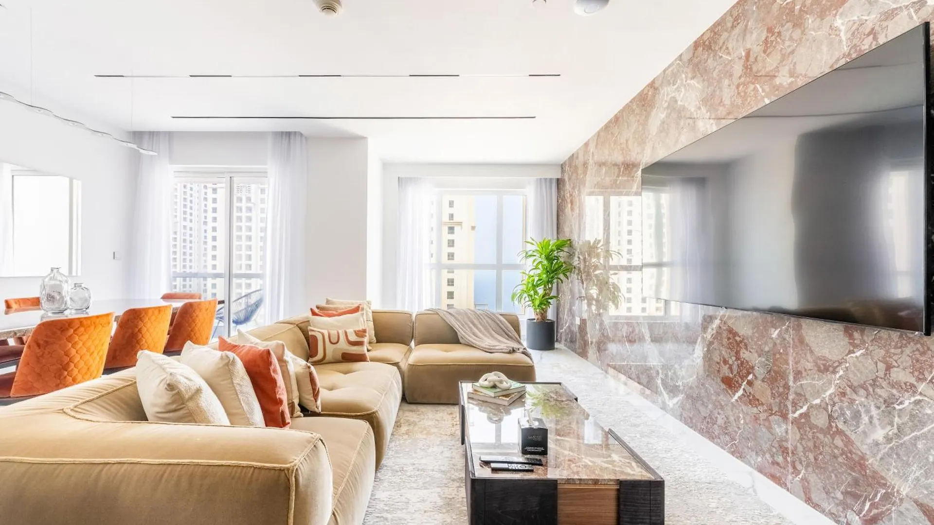 Seaside Elegance - New Luxury 3-Bedroom Apt In Jbr Dubai